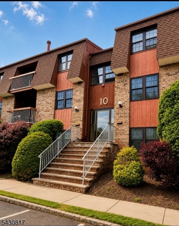 110 Keystone Ct 110A, Woodbridge Twp., NJ 07095