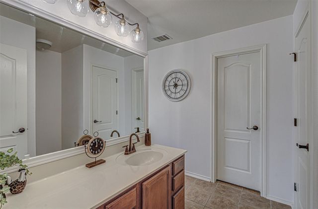 312 Wind Hollow DR, Georgetown, TX 78633