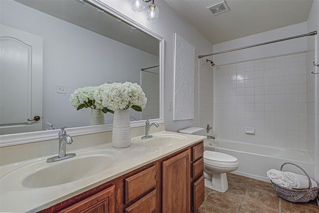 312 Wind Hollow DR, Georgetown, TX 78633