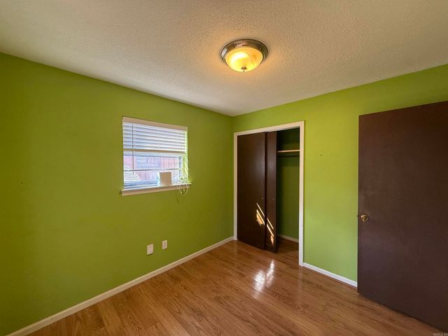 1406 E Twin Lakes Drive, Little Rock, AR 72205