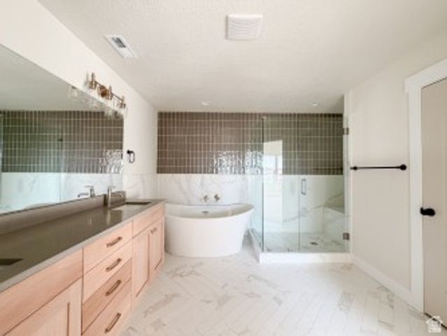 2467 N DESERET VIEW ST, Tooele, UT 84074