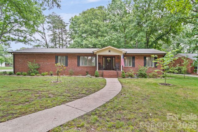 406 S Magnolia Street, Mooresville, NC 28115