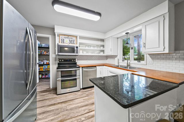 406 S Magnolia Street, Mooresville, NC 28115
