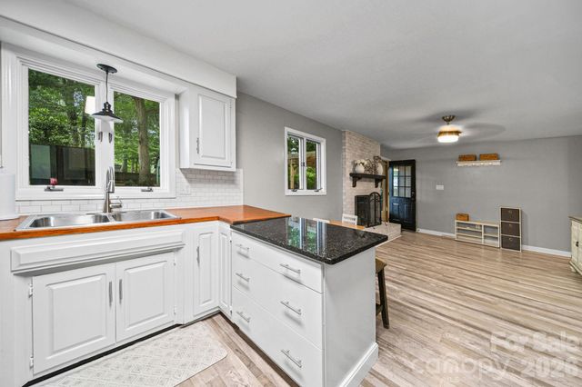 406 S Magnolia Street, Mooresville, NC 28115
