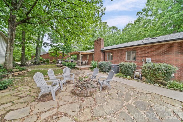 406 S Magnolia Street, Mooresville, NC 28115