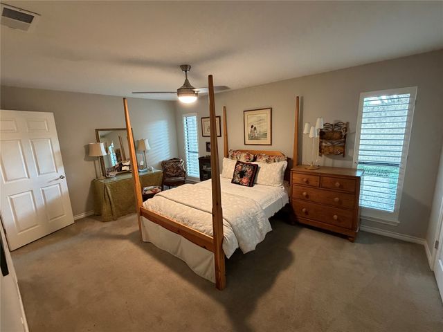 913 Wicket Court, Tyler, TX 75703