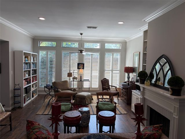 913 Wicket Court, Tyler, TX 75703