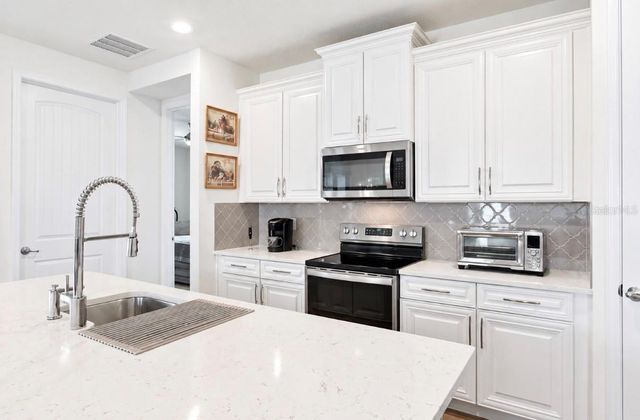 3482 SPARKLEBERRY COURT, Clermont, FL 34714