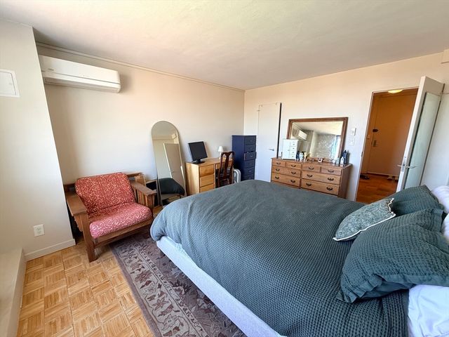 60 Babcock St 86, Brookline, MA 02446