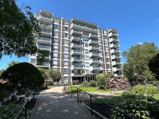 60 Babcock St 86, Brookline, MA 02446