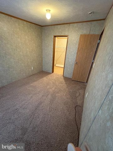 194 PARK VIEW AVE, Lewistown, PA 17044