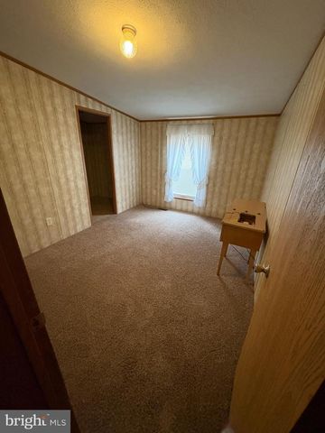 194 PARK VIEW AVE, Lewistown, PA 17044