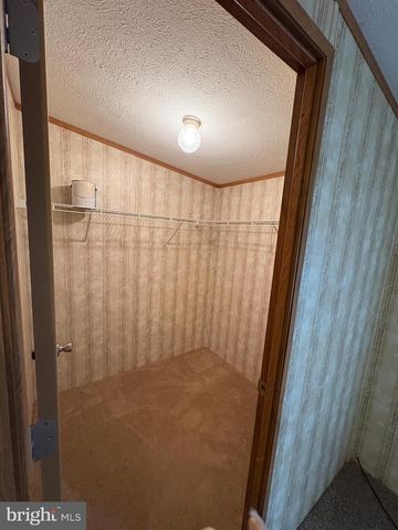 194 PARK VIEW AVE, Lewistown, PA 17044