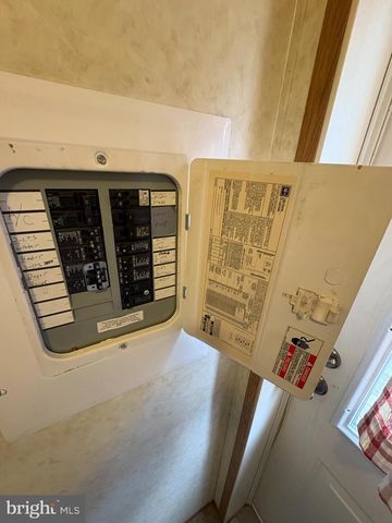 194 PARK VIEW AVE, Lewistown, PA 17044