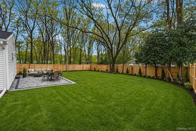 108 Avenue B, Holbrook, NY 11741
