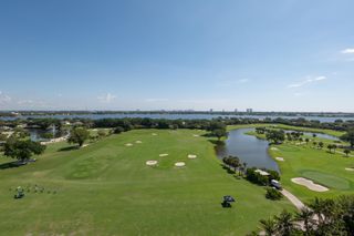 2000 Presidential Way 1401, West Palm Beach, FL 33401
