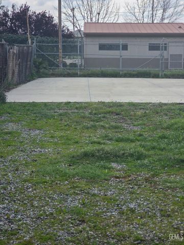 415 E 18th Street, Bakersfield, CA 93305