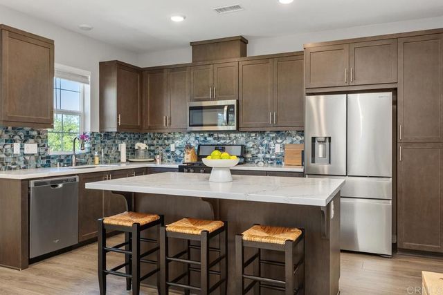 805 Blackstone Drive, San Marcos, CA 92078