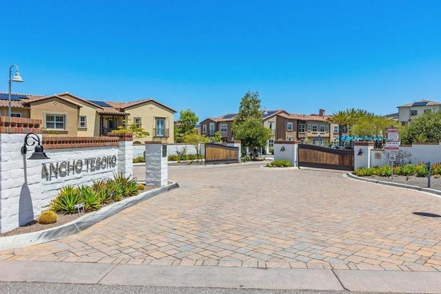 805 Blackstone Drive, San Marcos, CA 92078