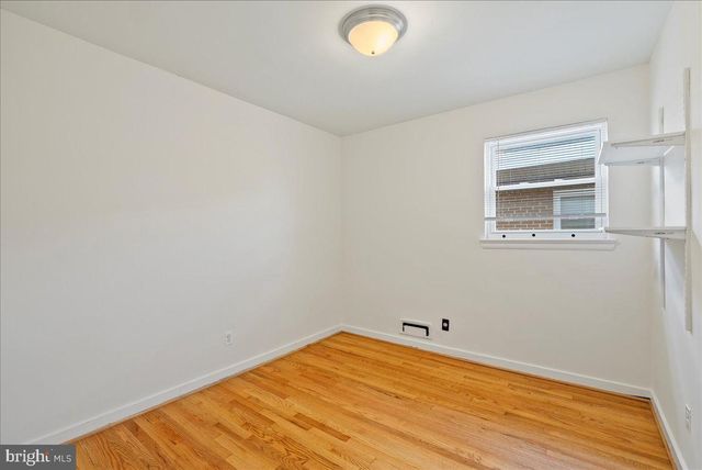 4411 HARRISON ST NW, Washington, DC 20015