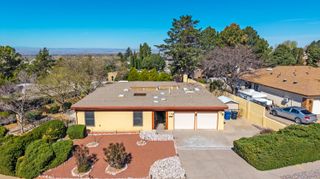 2315 Madre Drive NE, Albuquerque, NM 87112