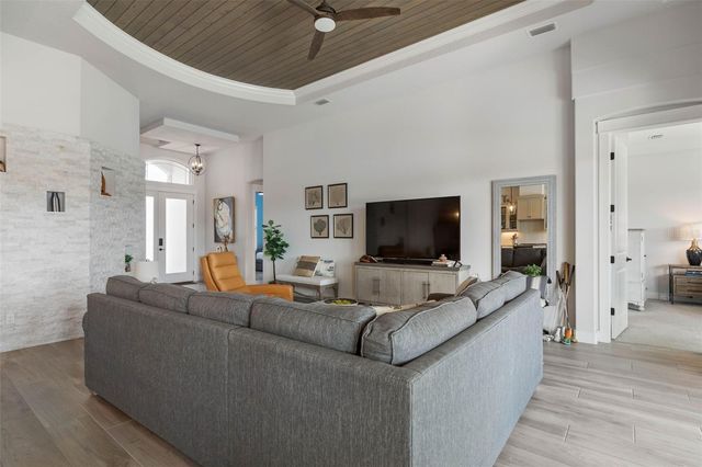 122 DEL PALMA DRIVE, Palm Coast, FL 32137