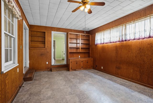 1825 7th St, Lake Charles, LA 70601