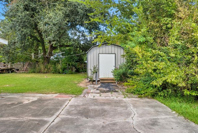 1825 7th St, Lake Charles, LA 70601