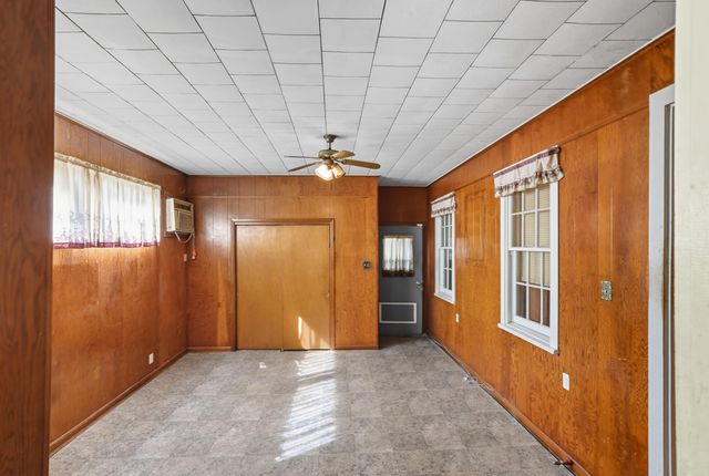 1825 7th St, Lake Charles, LA 70601