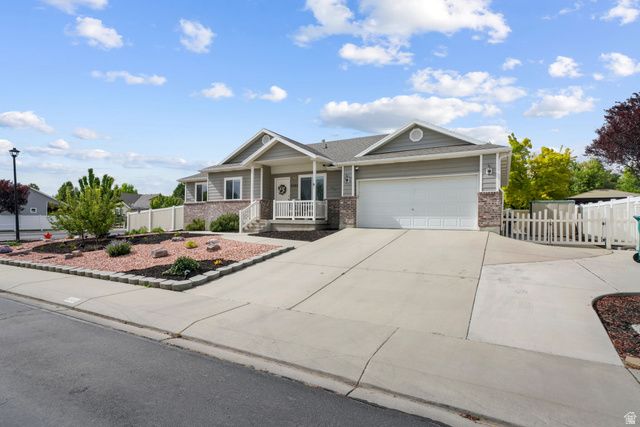 4584 W CARRIAGE LN, Cedar Hills, UT 84062