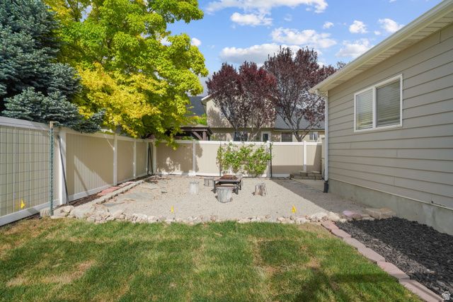 4584 W CARRIAGE LN, Cedar Hills, UT 84062
