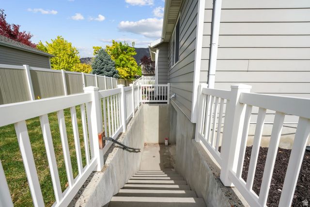 4584 W CARRIAGE LN, Cedar Hills, UT 84062