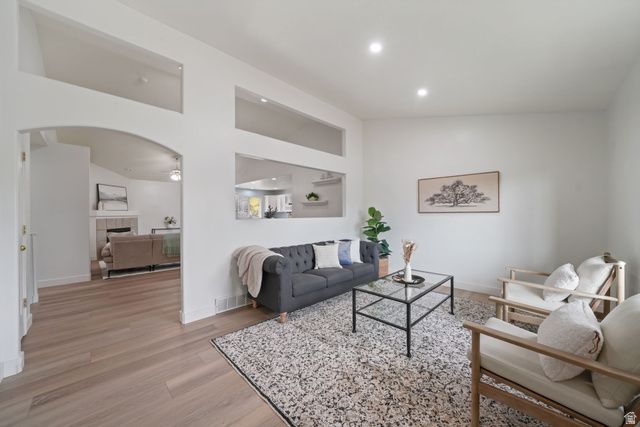 4584 W CARRIAGE LN, Cedar Hills, UT 84062