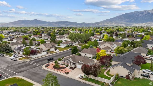 4584 W CARRIAGE LN, Cedar Hills, UT 84062