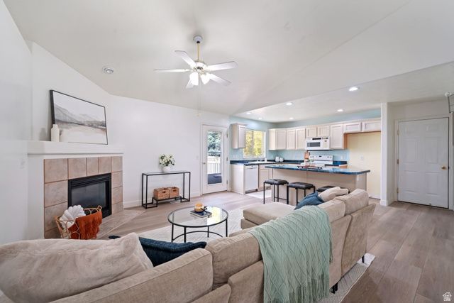 4584 W CARRIAGE LN, Cedar Hills, UT 84062