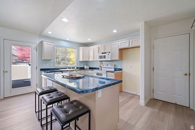 4584 W CARRIAGE LN, Cedar Hills, UT 84062