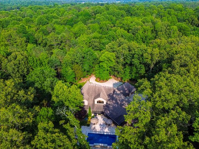 205 Nature Ridge Rd, Tullahoma, TN 37388