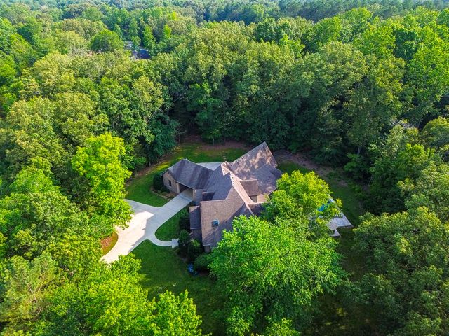 205 Nature Ridge Rd, Tullahoma, TN 37388