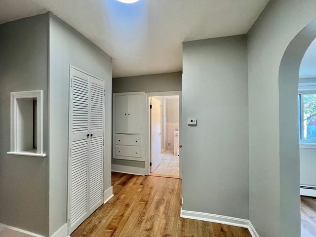 209 Riverside Ave 209, Medford, MA 02155