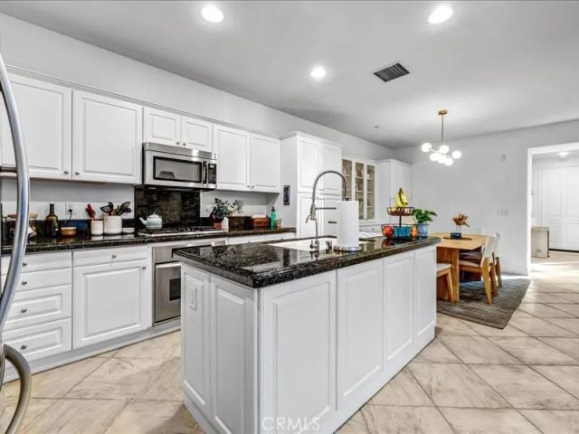 5 Orange Blossom, Ladera Ranch, CA 92694