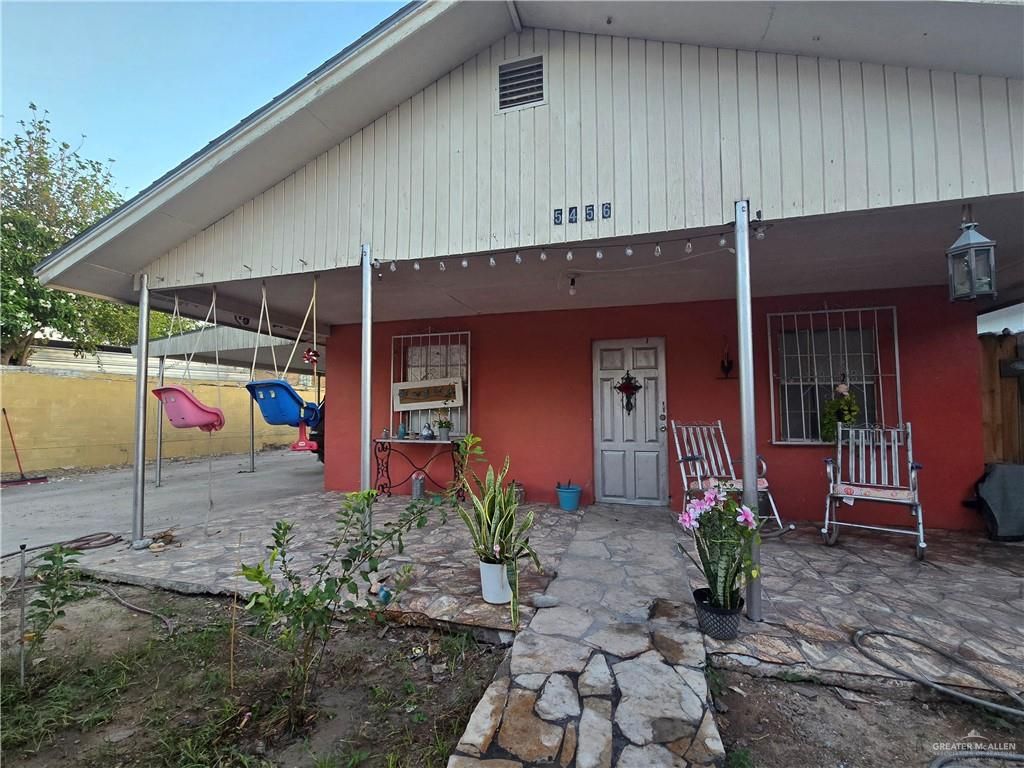 5456 E Juarez Boulevard, Rio Grande City, TX 78582