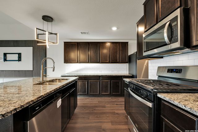 142 American Robin Way, San Antonio, TX 78253