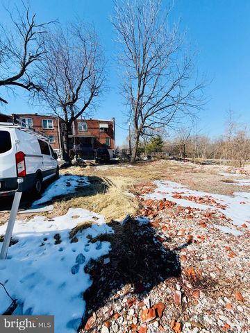 4777 TAMPA ST, Philadelphia, PA 19120