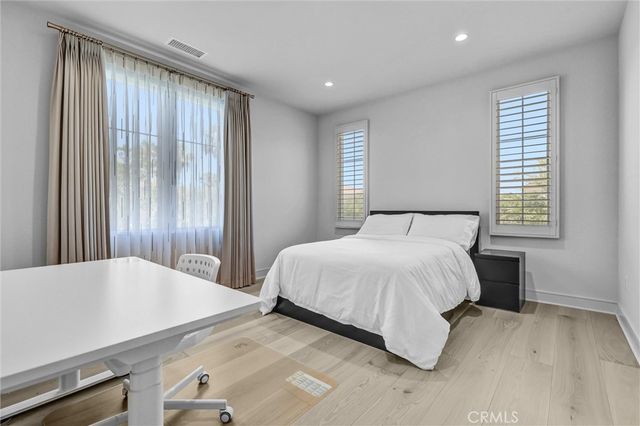 138 Linda Vista, Irvine, CA 92618