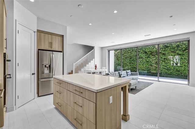 138 Linda Vista, Irvine, CA 92618