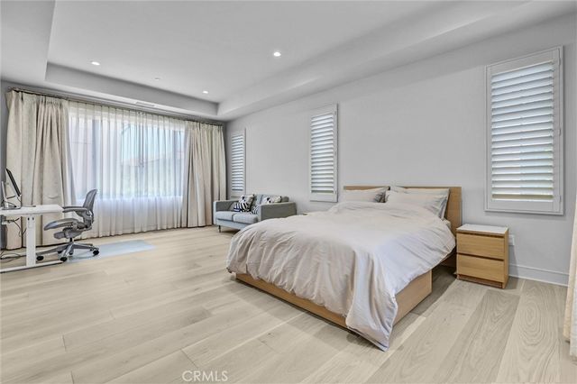 138 Linda Vista, Irvine, CA 92618