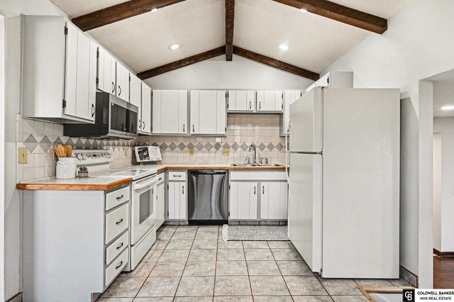 11706 Fisher House Road, Bellevue, NE 68123