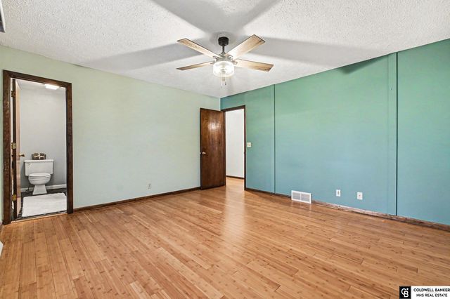 11706 Fisher House Road, Bellevue, NE 68123