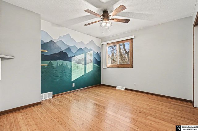 11706 Fisher House Road, Bellevue, NE 68123