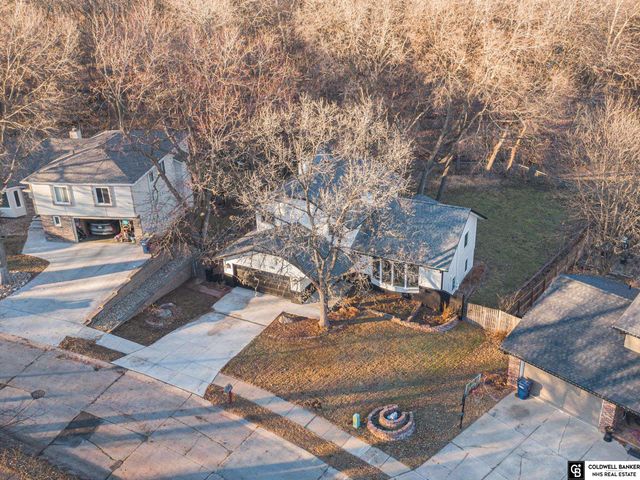 11706 Fisher House Road, Bellevue, NE 68123